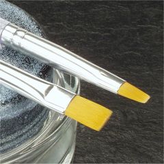 Gel modelling brush with synthetic hair